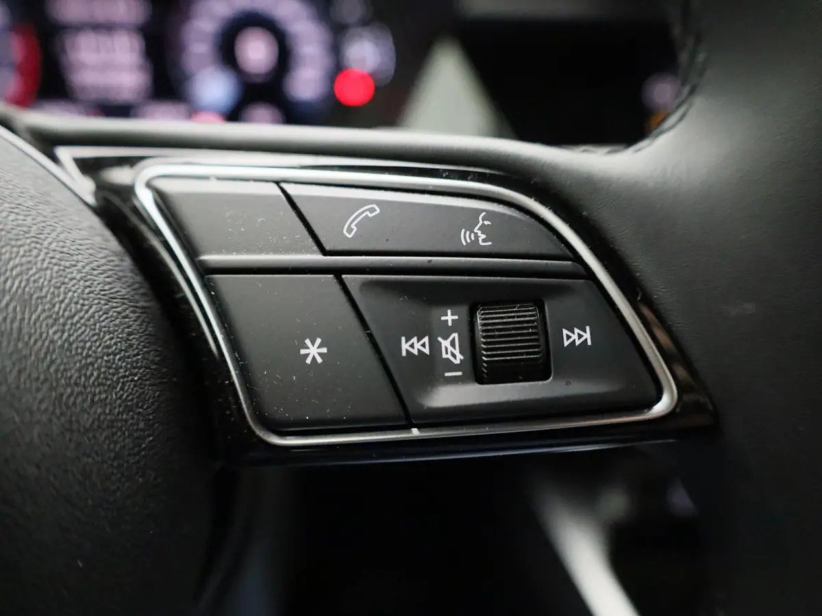 30 TFSI Advanced edition
