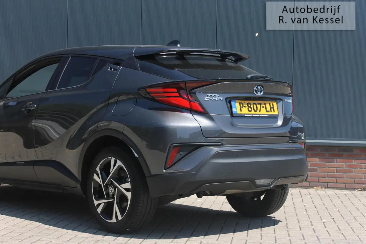 1.8 Hybrid Style I BSM I Stoelverwarming I PDC I 1e Eig. I NL-auto