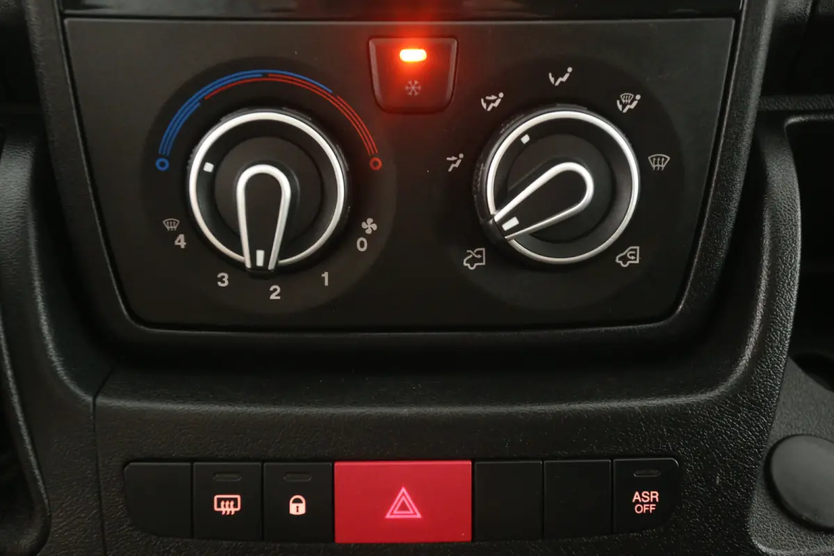 2.0 BlueHDI L2H1 | Dubbele Cabine | Marge | Airco | Camera | Cruise | Trekhaak | LED