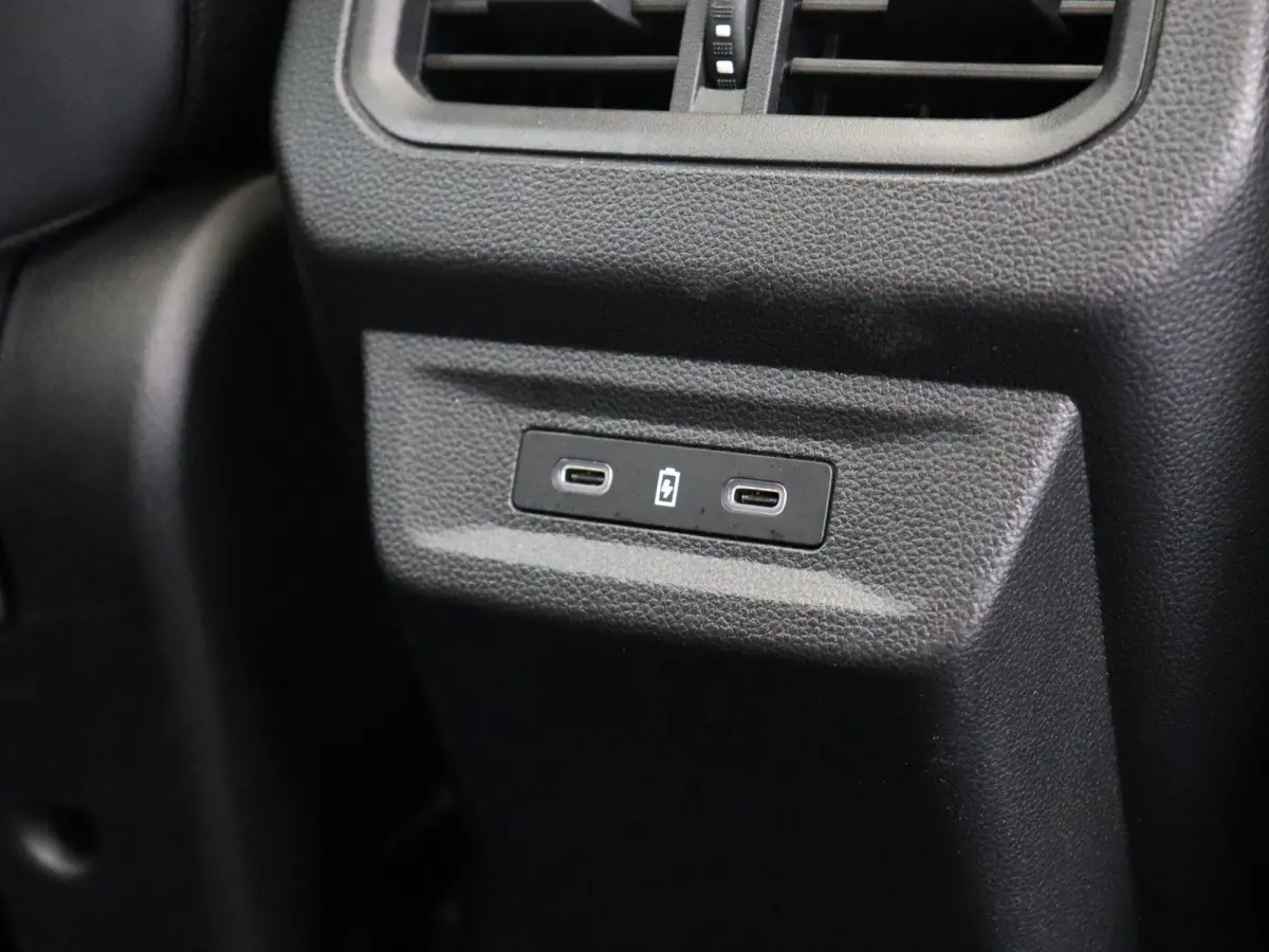 1.2 E-Tech full hybrid 200 esprit Alpine | Head up display| Stoel massage | Stoelverwarming | Stuurverwarming | Climate control |