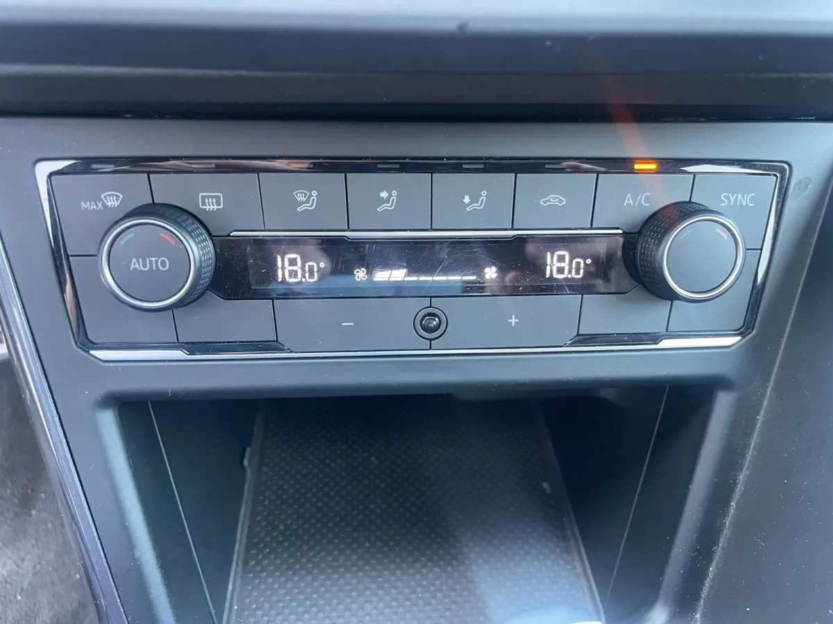 1.0 TSI R-line 2X | NL-auto | panoramadak | LED pakket