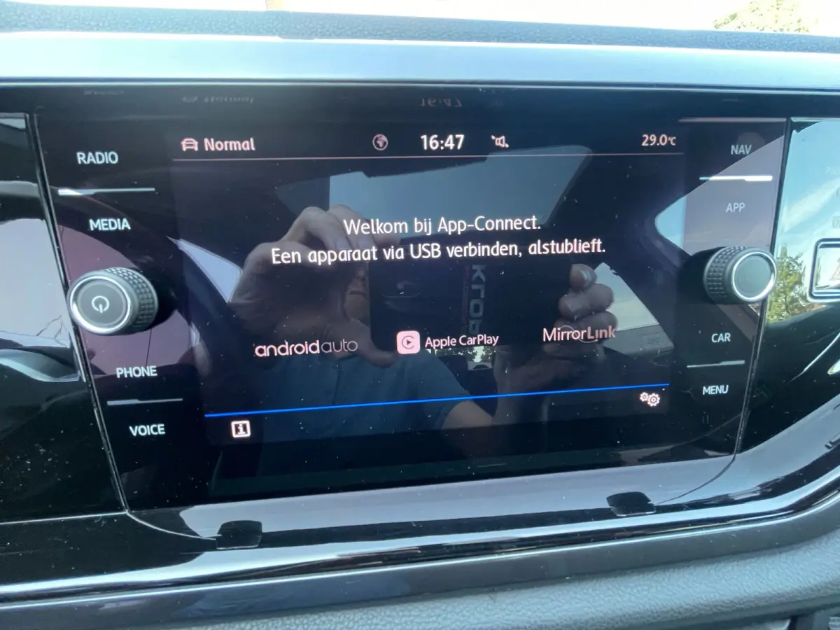 1.0 TSI R-line 2X | NL-auto | panoramadak | LED pakket