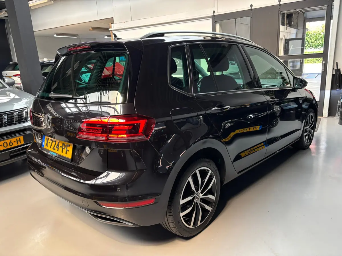1.0 TSI Highline Edition Camera / Navigatie