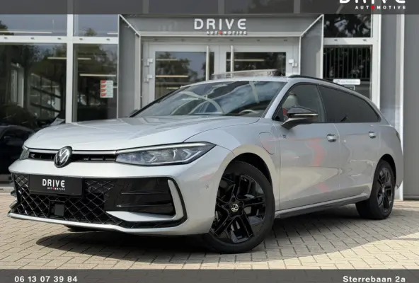 1.5 eHybrid R-Line |Pano|Leer|Memory|Ventilatie|Massage|HUD|