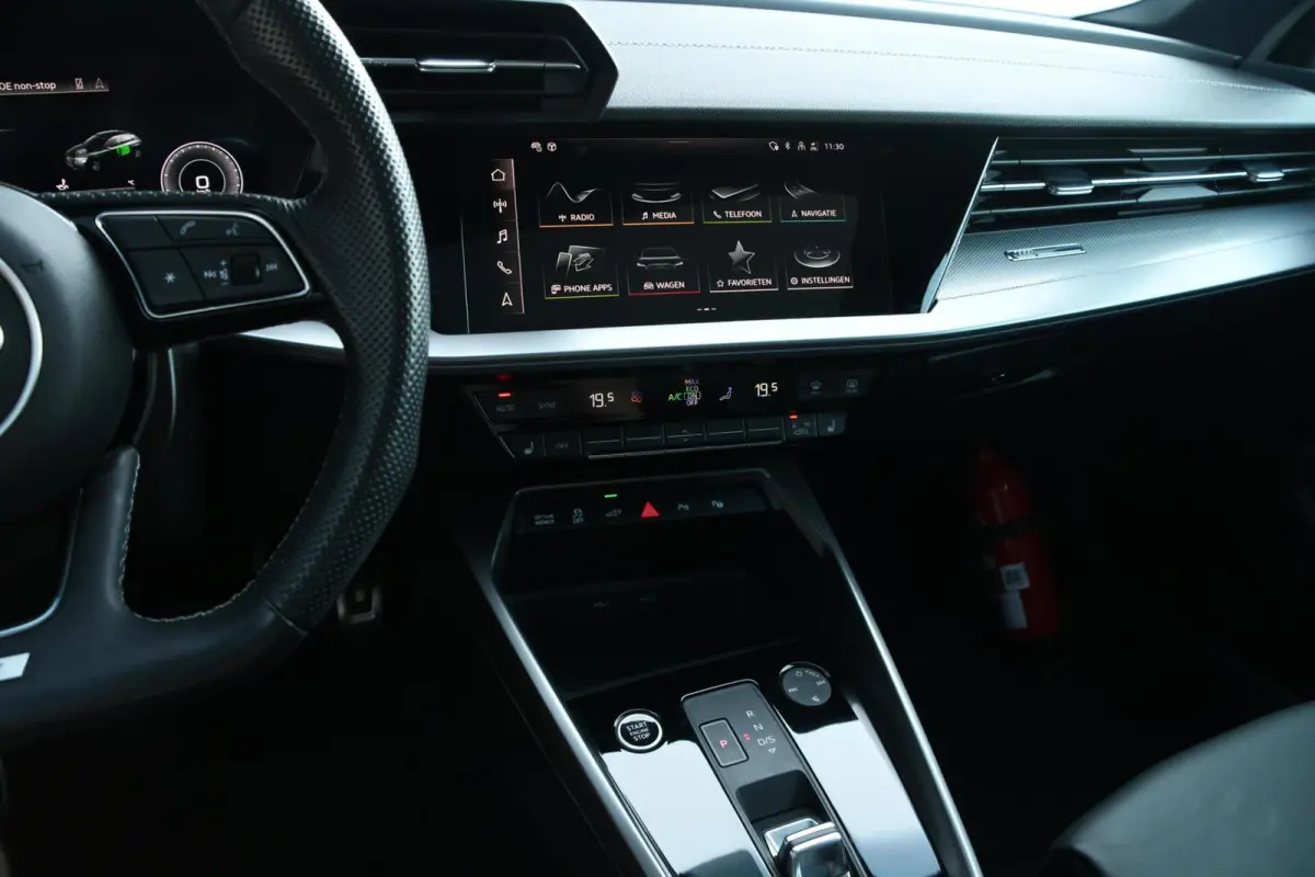 40 TFSI e S-line PANO | LEDER | S-LINE