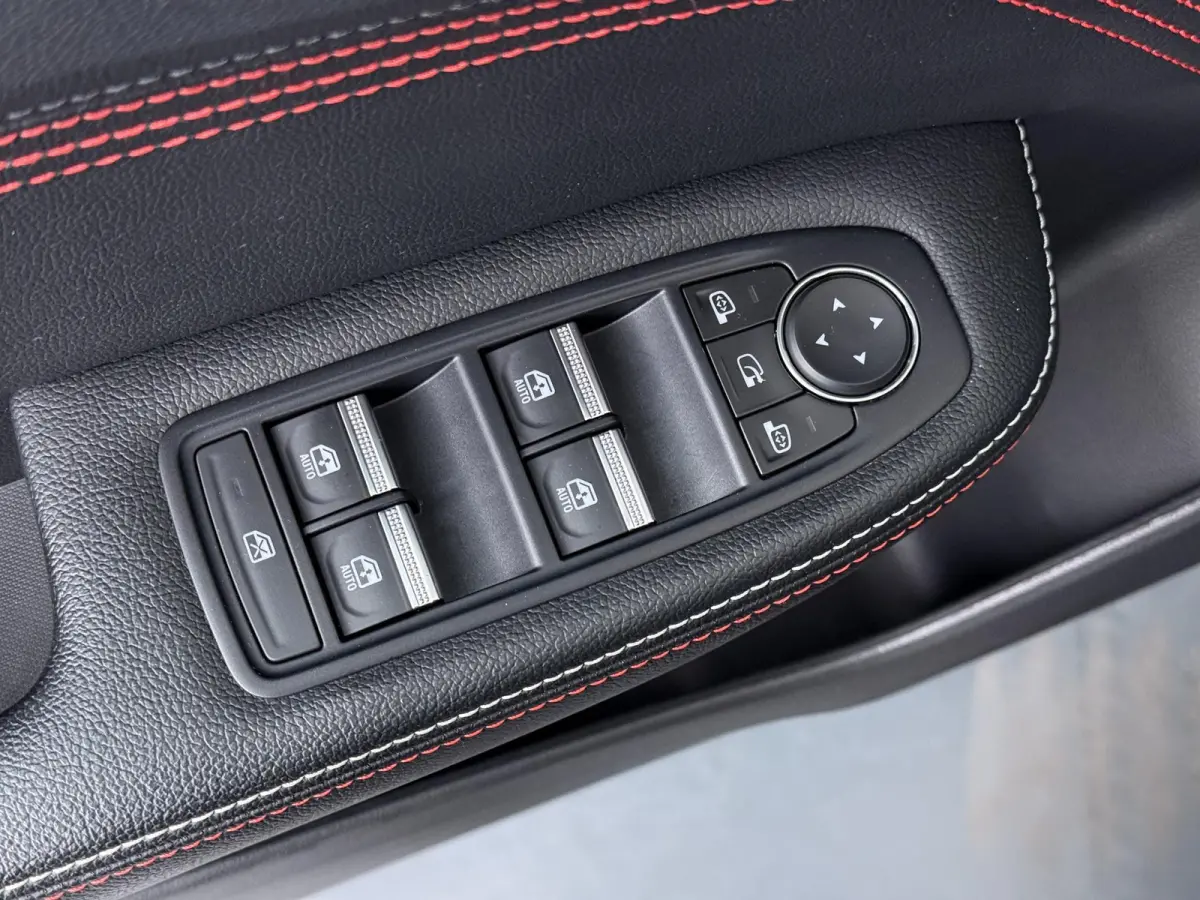 E-Tech Hybrid 145 R.S. Line | SoH 82% | Lederen Bekl. | Stoel- & Stuurverw. | Adapt. Cruise |