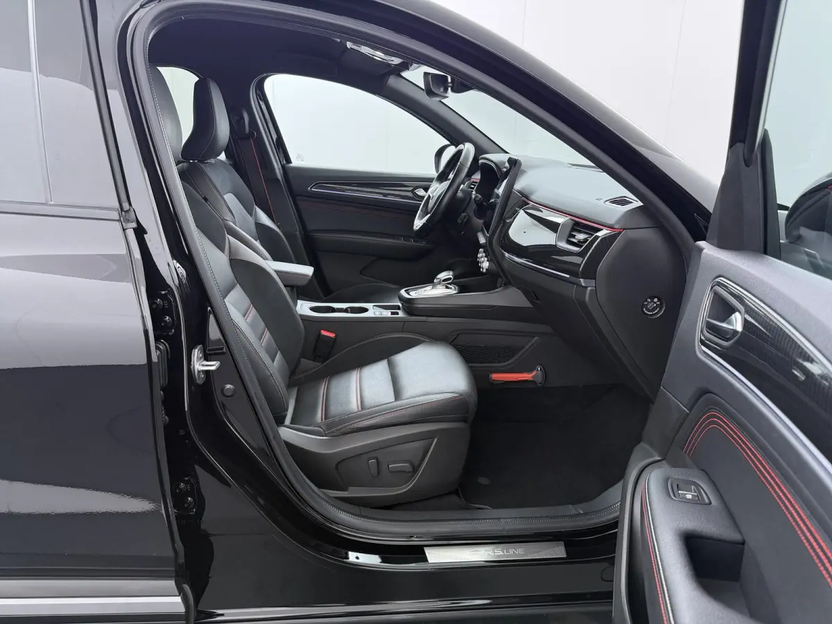 E-Tech Hybrid 145 R.S. Line | SoH 82% | Lederen Bekl. | Stoel- & Stuurverw. | Adapt. Cruise |
