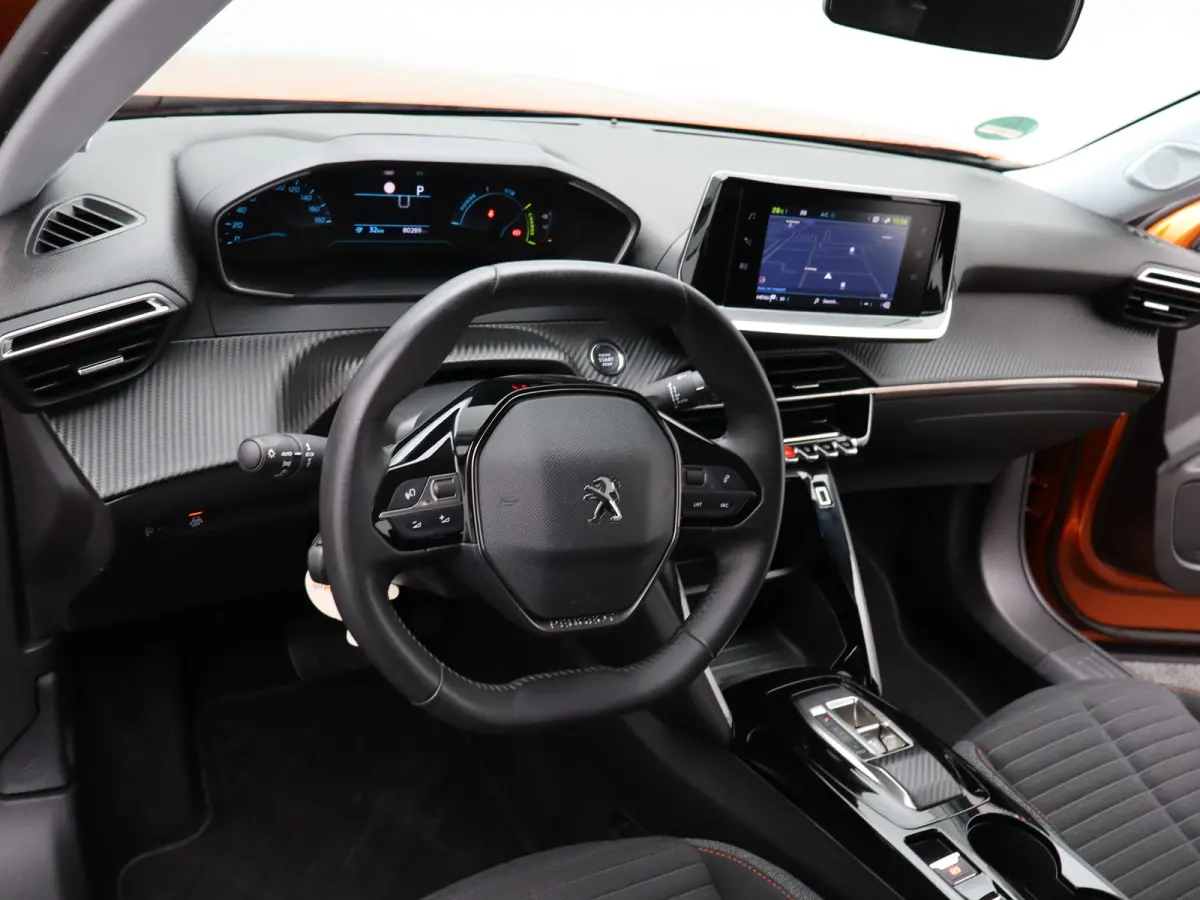 EV Active 50 kWh SOH 90% | Navigatie | Camera | Parkeersenoren | Apple Carplay/Android Auto | Climate Control