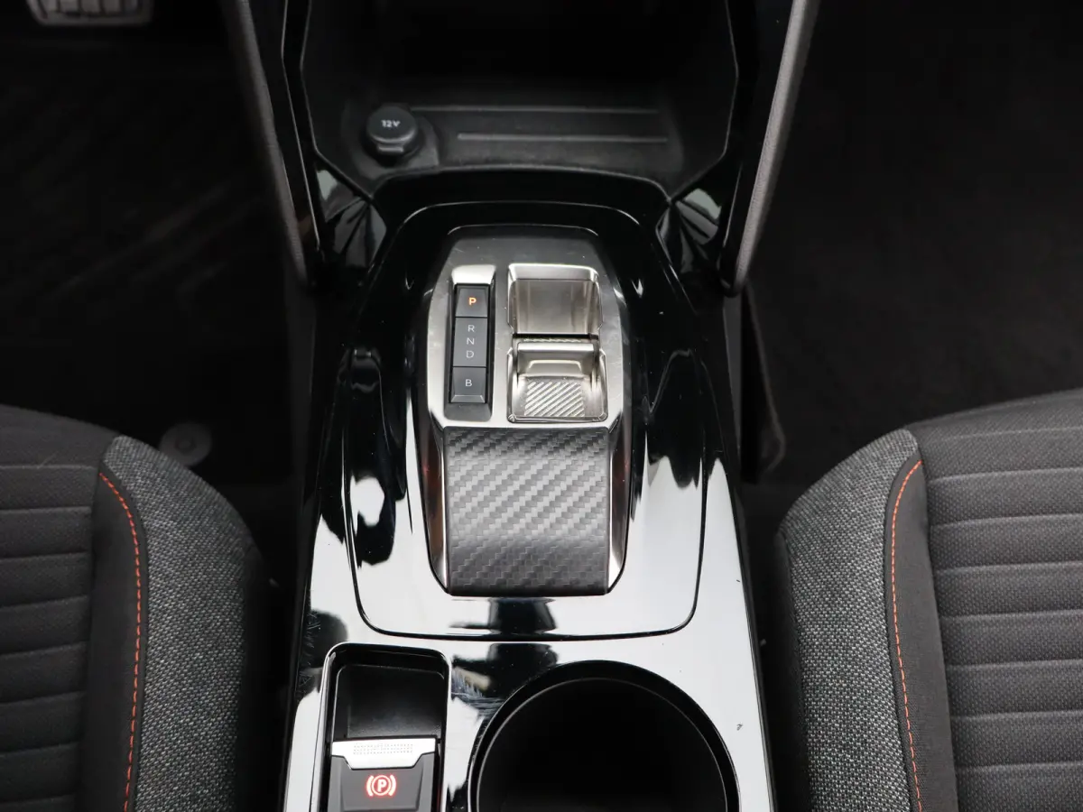 EV Active 50 kWh SOH 90% | Navigatie | Camera | Parkeersenoren | Apple Carplay/Android Auto | Climate Control