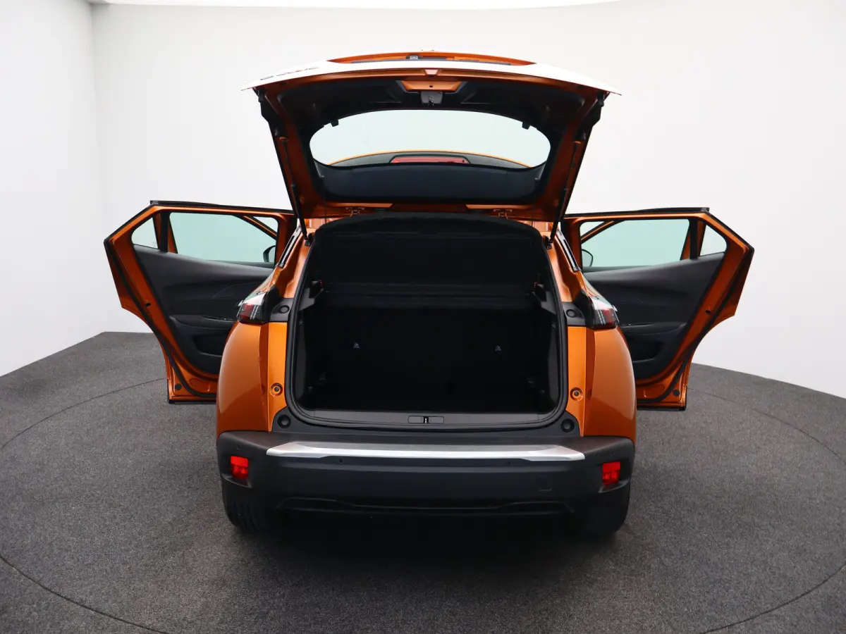 EV Active 50 kWh SOH 90% | Navigatie | Camera | Parkeersenoren | Apple Carplay/Android Auto | Climate Control