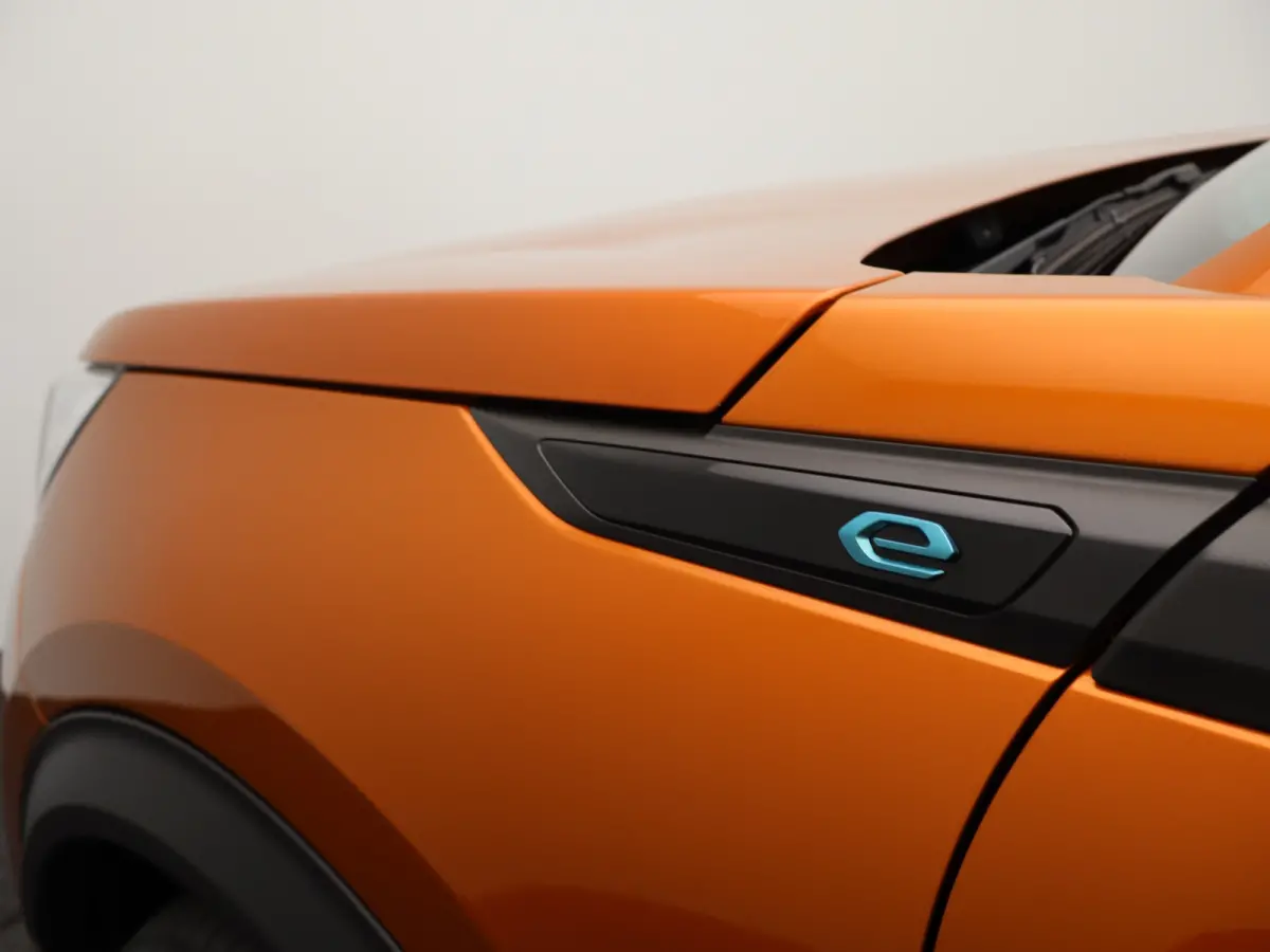 EV Active 50 kWh SOH 90% | Navigatie | Camera | Parkeersenoren | Apple Carplay/Android Auto | Climate Control
