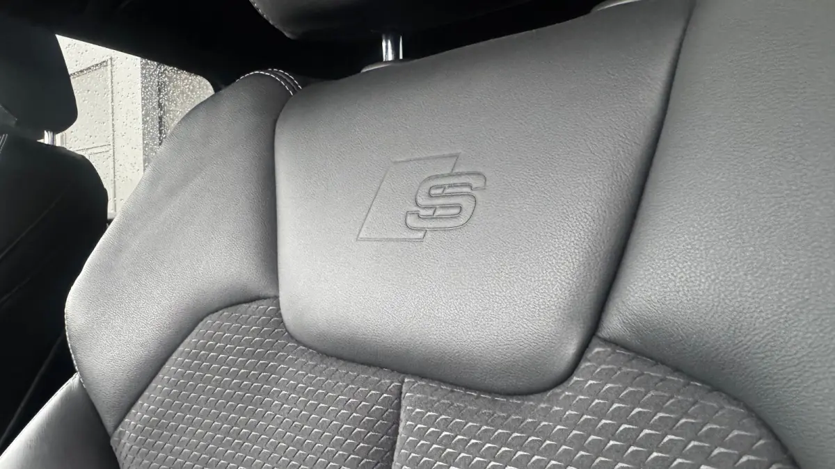 55 TFSIe 367PK S EDITION AUTOMAAT / NAVI / LEDER / CLIMA / FULL-LED / PDC / KEYLESS / 20" LMV / 2X S-LINE / ADAPT. CRUISE !!