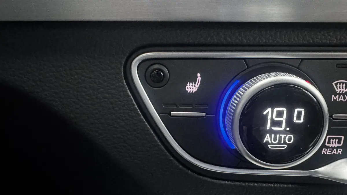 55 TFSIe 367PK S EDITION AUTOMAAT / NAVI / LEDER / CLIMA / FULL-LED / PDC / KEYLESS / 20" LMV / 2X S-LINE / ADAPT. CRUISE !!