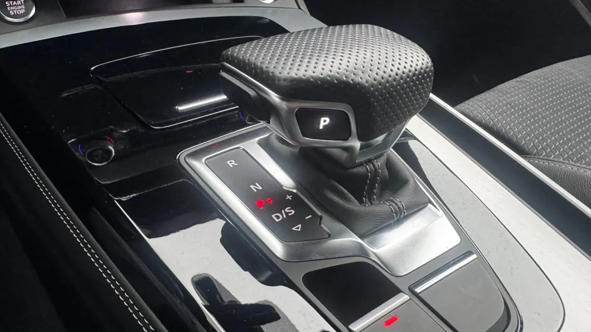 55 TFSIe 367PK S EDITION AUTOMAAT / NAVI / LEDER / CLIMA / FULL-LED / PDC / KEYLESS / 20" LMV / 2X S-LINE / ADAPT. CRUISE !!