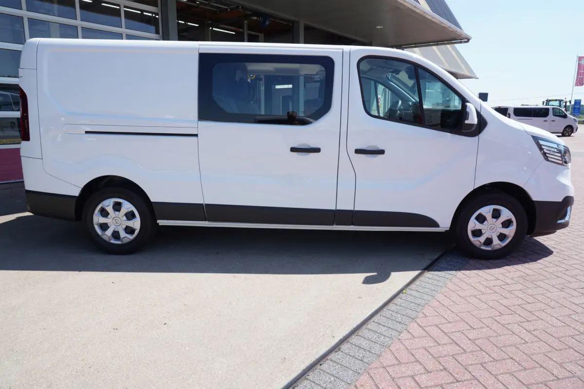 2.0 Blue dCi 150PK T29 L2H1 Advance DC Automaat nr. V042 | Climate | Cruise | Navi | Schuifdeur links en rechts
