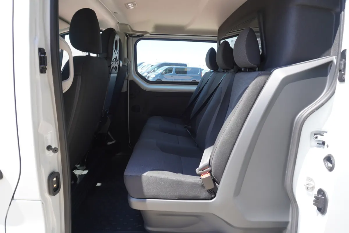 2.0 Blue dCi 150PK T29 L2H1 Advance DC Automaat nr. V042 | Climate | Cruise | Navi | Schuifdeur links en rechts