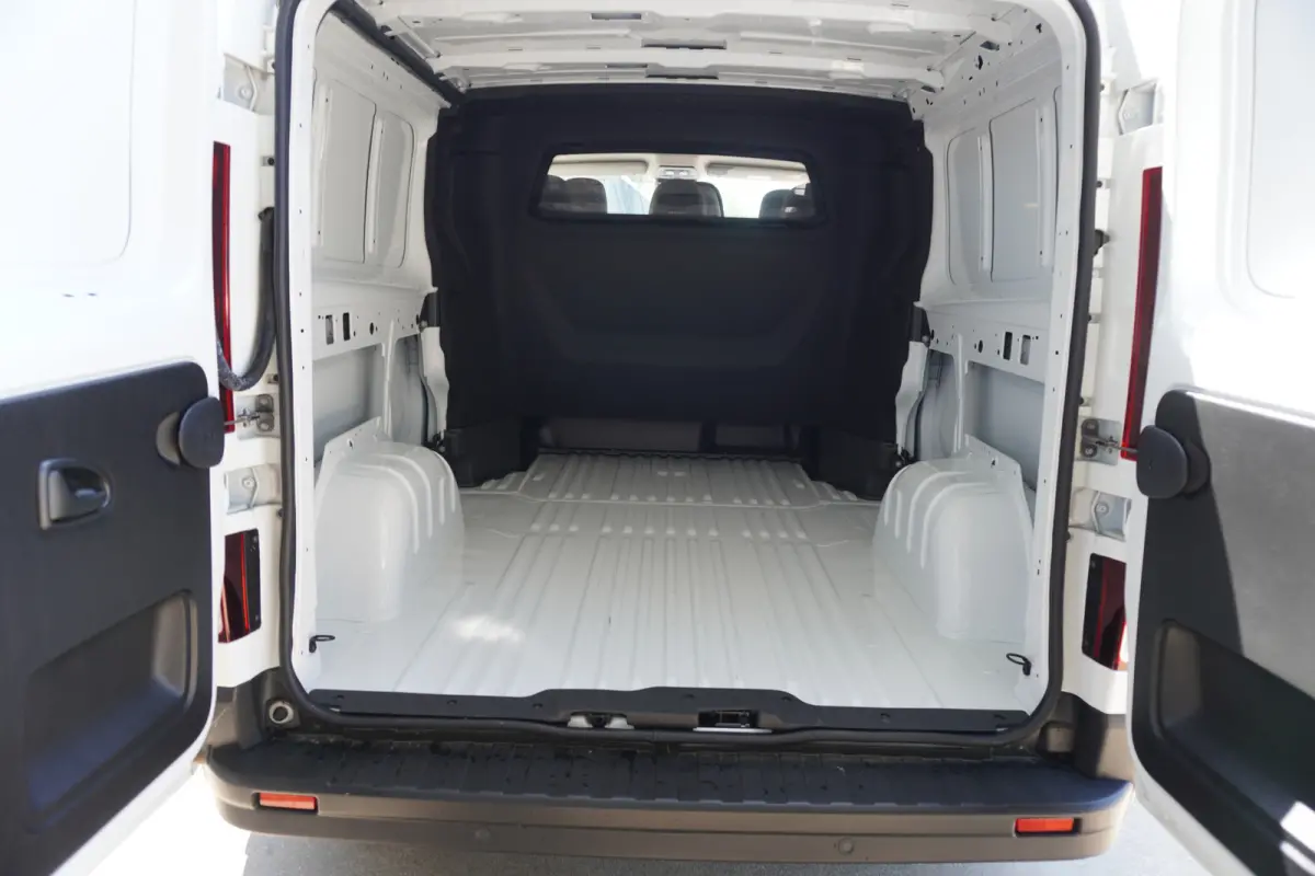 2.0 Blue dCi 150PK T29 L2H1 Advance DC Automaat nr. V042 | Climate | Cruise | Navi | Schuifdeur links en rechts
