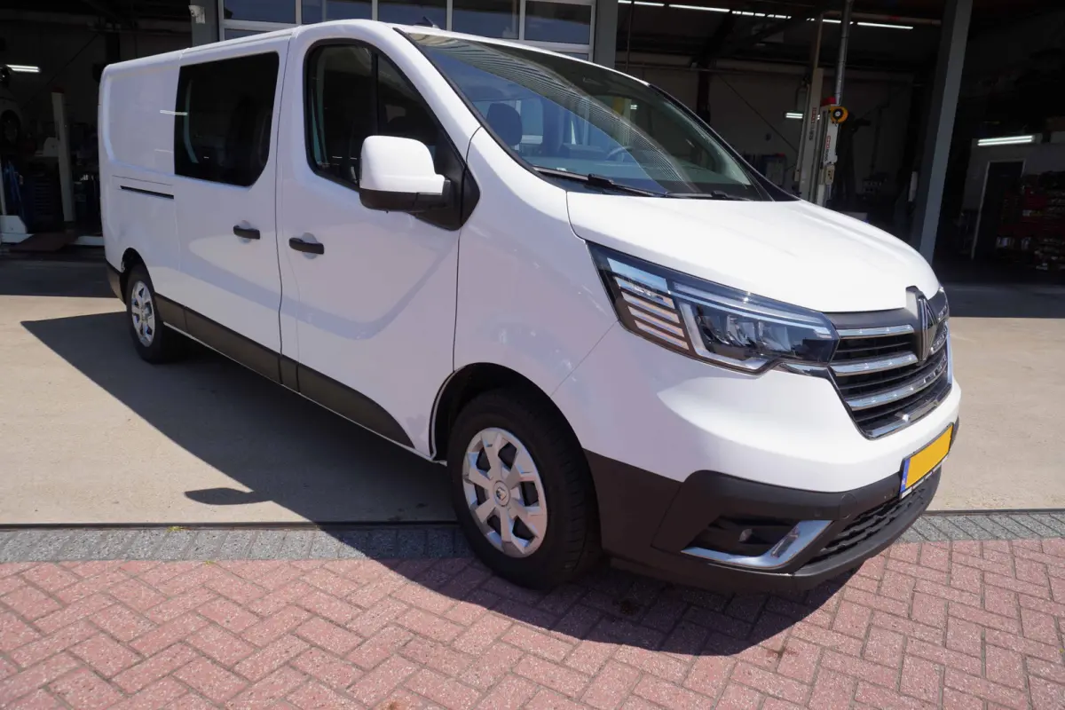 2.0 Blue dCi 150PK T29 L2H1 Advance DC Automaat nr. V042 | Climate | Cruise | Navi | Schuifdeur links en rechts