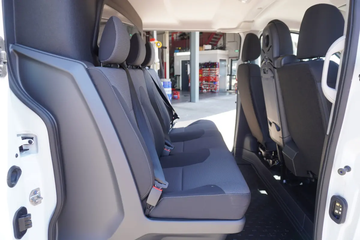 2.0 Blue dCi 150PK T29 L2H1 Advance DC Automaat nr. V042 | Climate | Cruise | Navi | Schuifdeur links en rechts