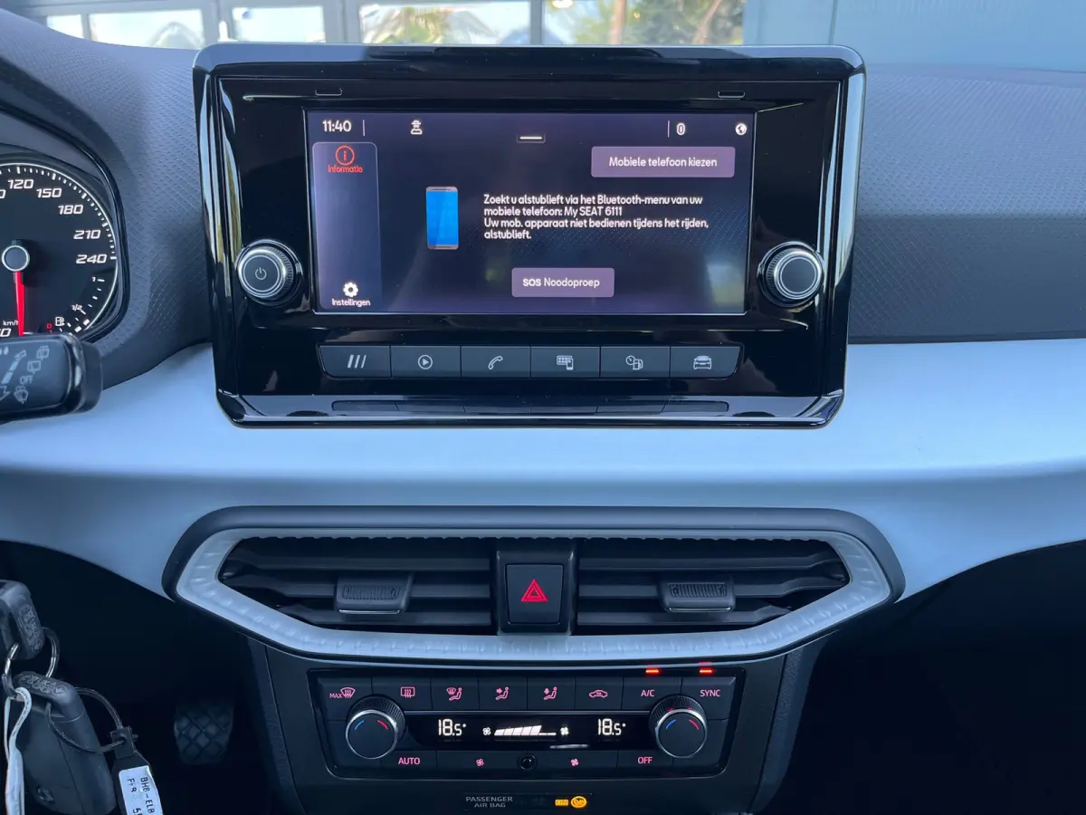 1.0 EcoTSI Style NL.Auto/Climatronic/Carplay/Cruise-control/1Ste Eigenaar/Dealer Onderhouden