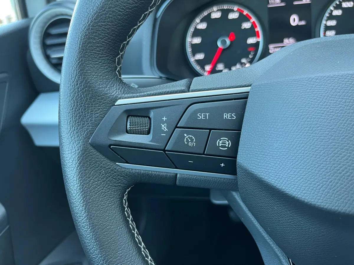1.0 EcoTSI Style NL.Auto/Climatronic/Carplay/Cruise-control/1Ste Eigenaar/Dealer Onderhouden