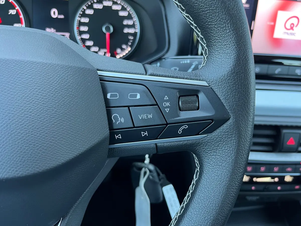 1.0 EcoTSI Style NL.Auto/Climatronic/Carplay/Cruise-control/1Ste Eigenaar/Dealer Onderhouden