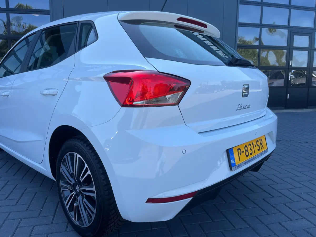 1.0 EcoTSI Style NL.Auto/Climatronic/Carplay/Cruise-control/1Ste Eigenaar/Dealer Onderhouden