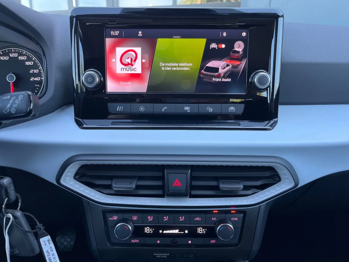 1.0 EcoTSI Style NL.Auto/Climatronic/Carplay/Cruise-control/1Ste Eigenaar/Dealer Onderhouden