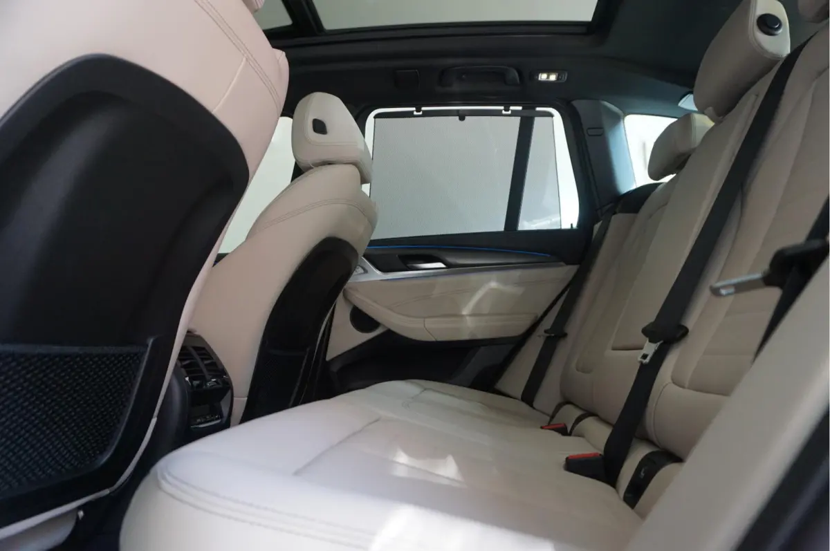 xDrive30e High Executive M-SPORT | Trekhaak | Panoramadak | Adaptive + Lane | BTW auto | Apple Carplay |