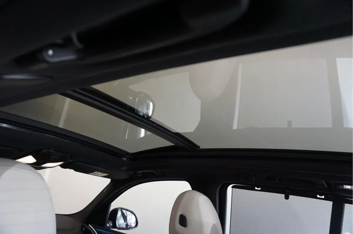 xDrive30e High Executive M-SPORT | Trekhaak | Panoramadak | Adaptive + Lane | BTW auto | Apple Carplay |