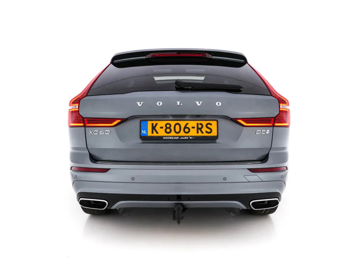 2.0 B5 R-Design Business Pro (INCL-BTW) Aut. *PANO | LEATHER | MEMORY-PACK | HEATED-SPORTSEATS | CAMERA | NAVI-FULLMAP | SHIFTPADDLES | PRIVACY-GLASS | AIRSUSPENSION | ECC | PDC | CRUISE | 1