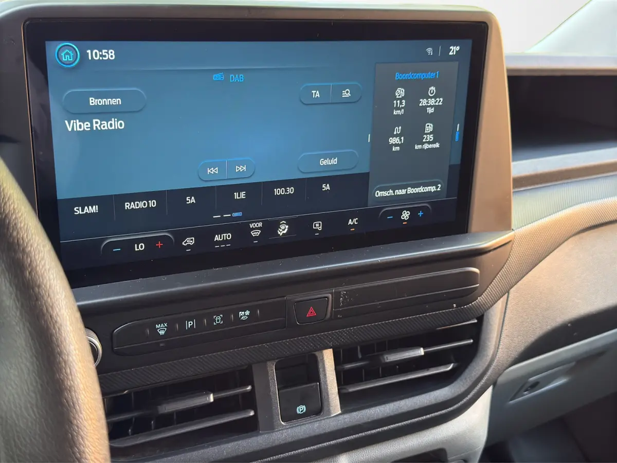 300 L2 Trend 136pk | L2 | Camera | Carplay | Schuifdeur Rechts |