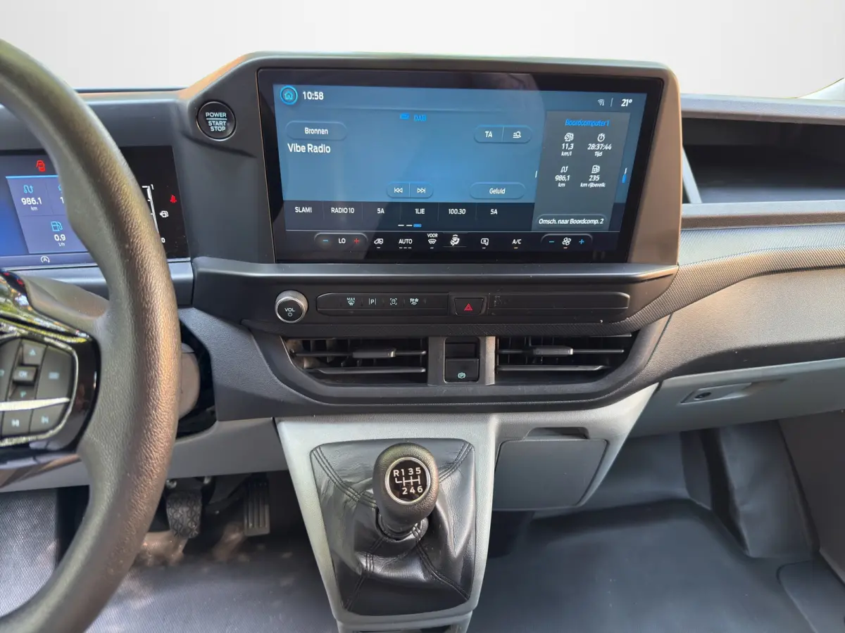 300 L2 Trend 136pk | L2 | Camera | Carplay | Schuifdeur Rechts |