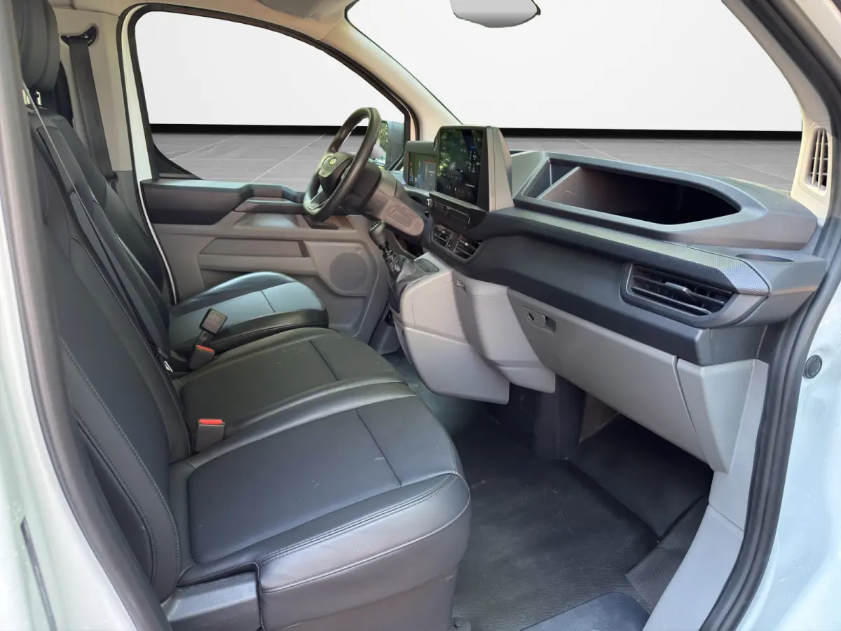 300 L2 Trend 136pk | L2 | Camera | Carplay | Schuifdeur Rechts |