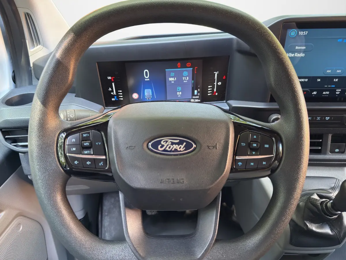 300 L2 Trend 136pk | L2 | Camera | Carplay | Schuifdeur Rechts |