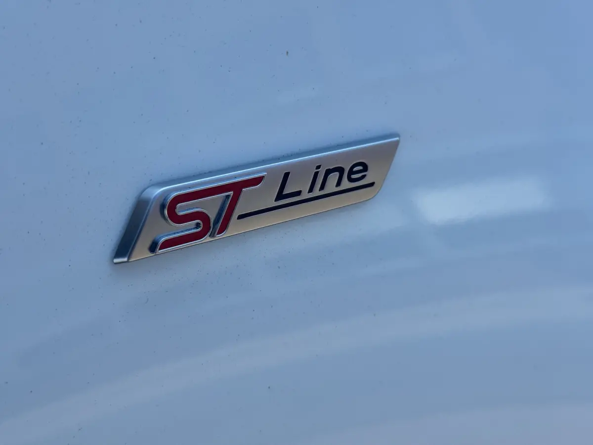 1.0 EcoBoost ST-Line X 125pk | Panoramadak | Driver Assistance- & Winter Pack | Elekt. Achterklep |