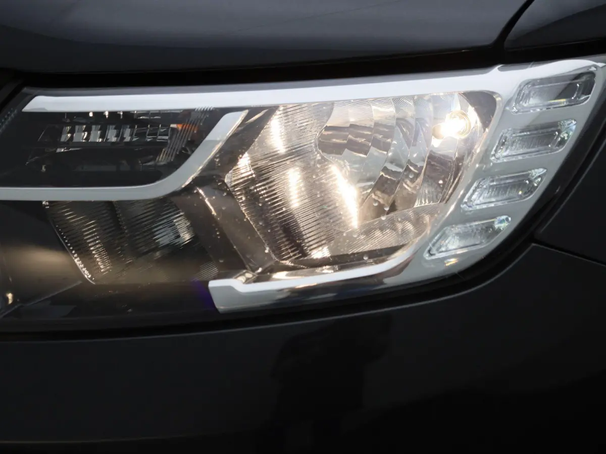 1.0 TCe 100 Plus | WORDT VERWACHT | NAVIGATIE | CRUISE CONTROL | AIRCO | MULTIFUNCTIONEEL STUURWIEL |