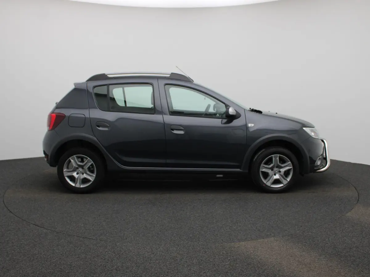 1.0 TCe 100 Plus | WORDT VERWACHT | NAVIGATIE | CRUISE CONTROL | AIRCO | MULTIFUNCTIONEEL STUURWIEL |