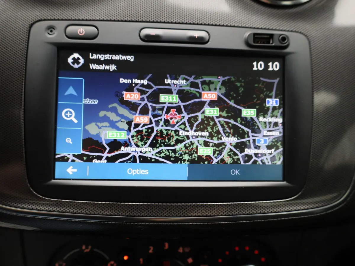 1.0 TCe 100 Plus | WORDT VERWACHT | NAVIGATIE | CRUISE CONTROL | AIRCO | MULTIFUNCTIONEEL STUURWIEL |