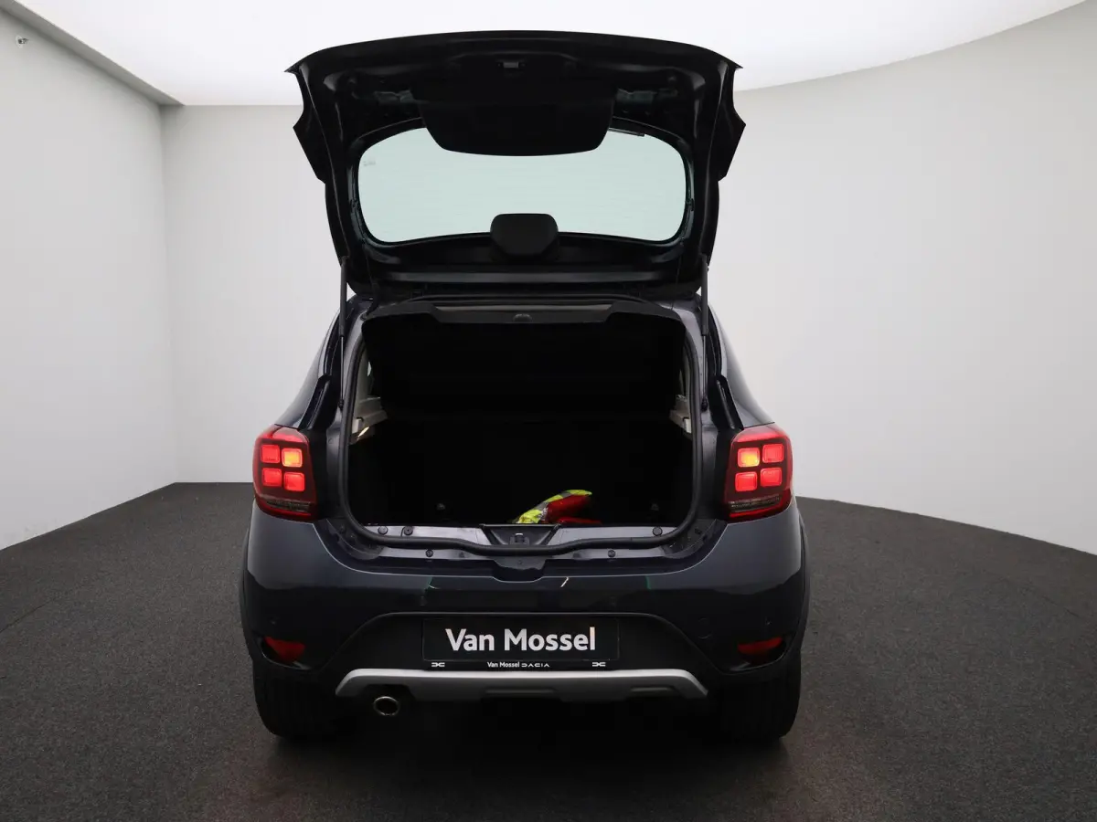 1.0 TCe 100 Plus | WORDT VERWACHT | NAVIGATIE | CRUISE CONTROL | AIRCO | MULTIFUNCTIONEEL STUURWIEL |