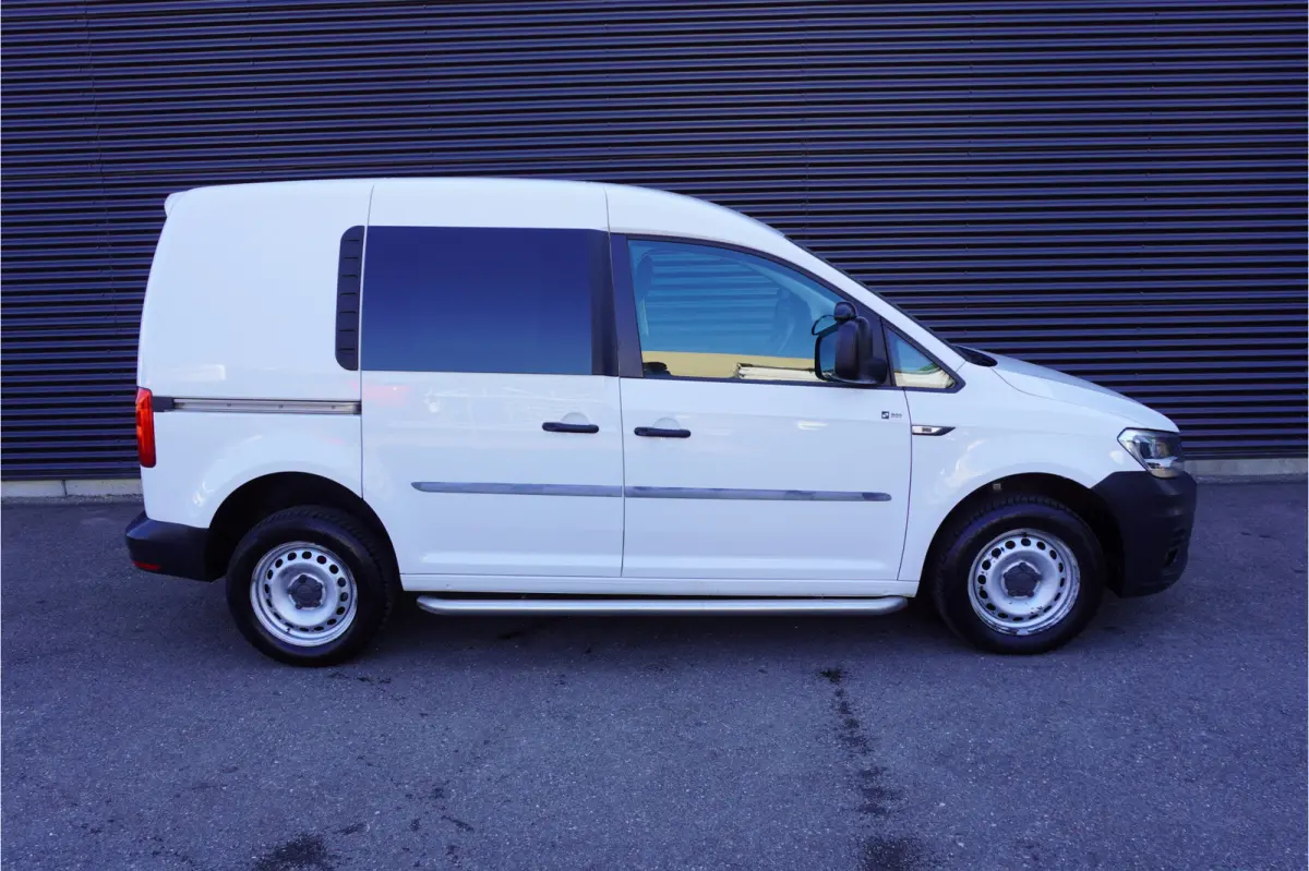 123pk 4x4 4-motion L1 Trekhaak Navigatie Parkeersensoren Airco Cruise control