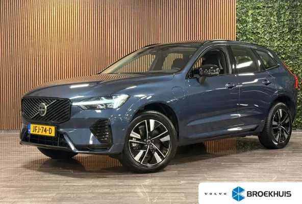 T6 AWD Recharge Plus Dark | MY26 Facelift | Schuifdak | Trekhaak | 360° Camera | | Head-Up Display | Harman Kardon | All Season banden | Adaptieve Cruise Control | Stoelverwarming voor+acht