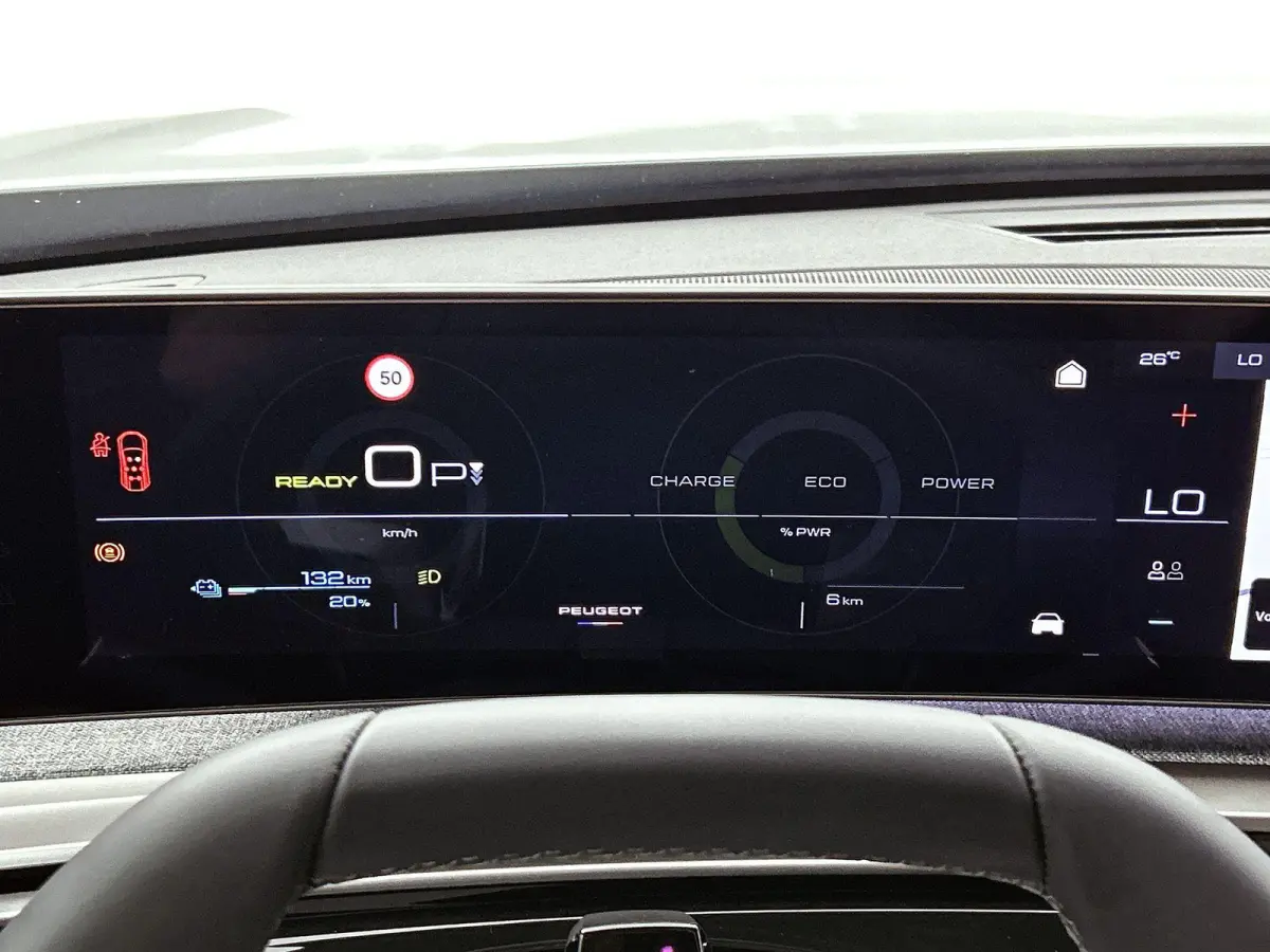 Allure Long Range 97 kWh | Voorraaddeal! | 660km actieradius (WLTP) Navigatie | 360 graden camera | Adaptive cruise control | Climate control | | Comfortstoelen | 7 persoons