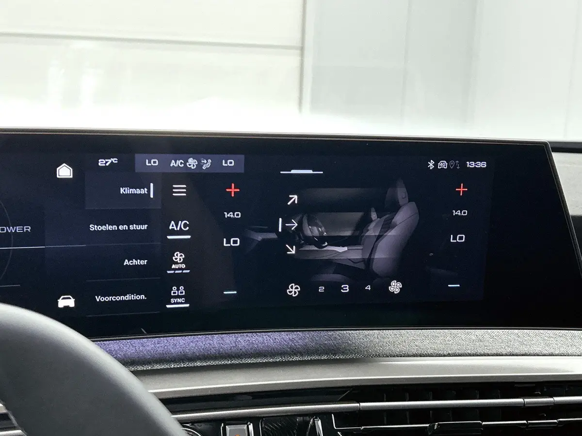 Allure Long Range 97 kWh | Voorraaddeal! | 660km actieradius (WLTP) Navigatie | 360 graden camera | Adaptive cruise control | Climate control | | Comfortstoelen | 7 persoons