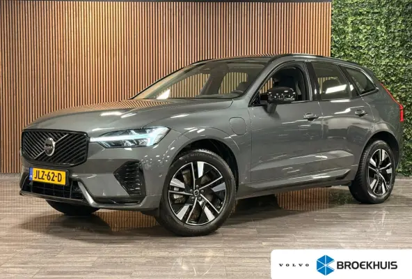 T6 AWD Recharge Plus Dark | MY26 Facelift | Schuifdak | Trekhaak | 360° Camera | | Head-Up Display | Harman Kardon | All Season banden | Adaptieve Cruise Control | Stoelverwarming voor+acht