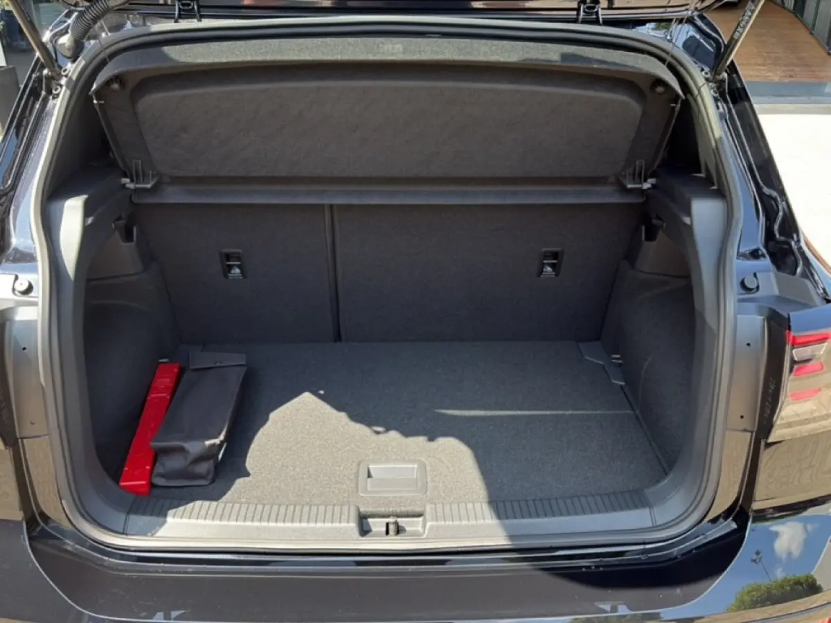 1.0 TSI DSG R-LINE AFN.TREKHAAK/CAMERA/ACC/STOELVERW/CARPLAY