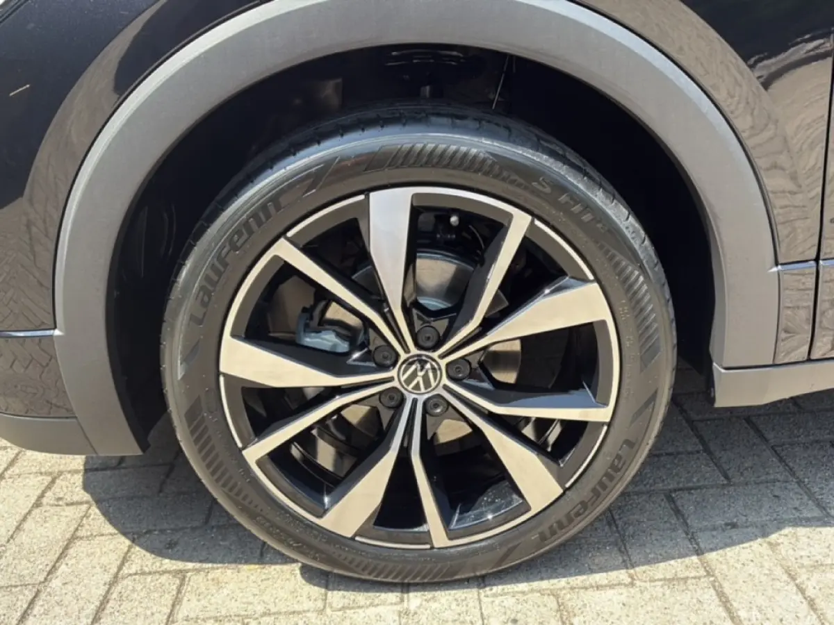 1.0 TSI DSG R-LINE AFN.TREKHAAK/CAMERA/ACC/STOELVERW/CARPLAY