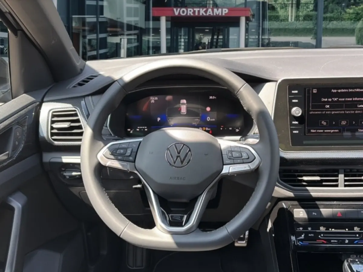 1.0 TSI DSG R-LINE AFN.TREKHAAK/CAMERA/ACC/STOELVERW/CARPLAY