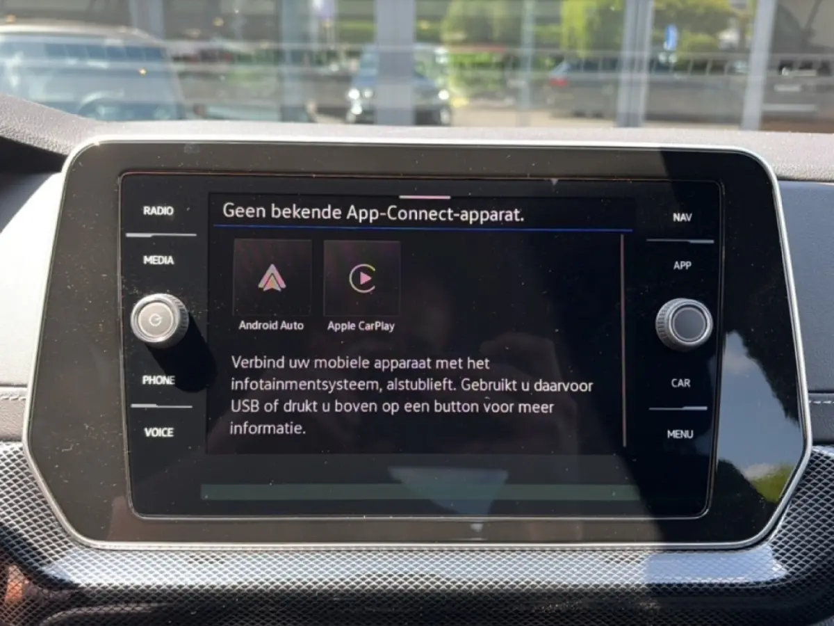 1.0 TSI DSG R-LINE AFN.TREKHAAK/CAMERA/ACC/STOELVERW/CARPLAY