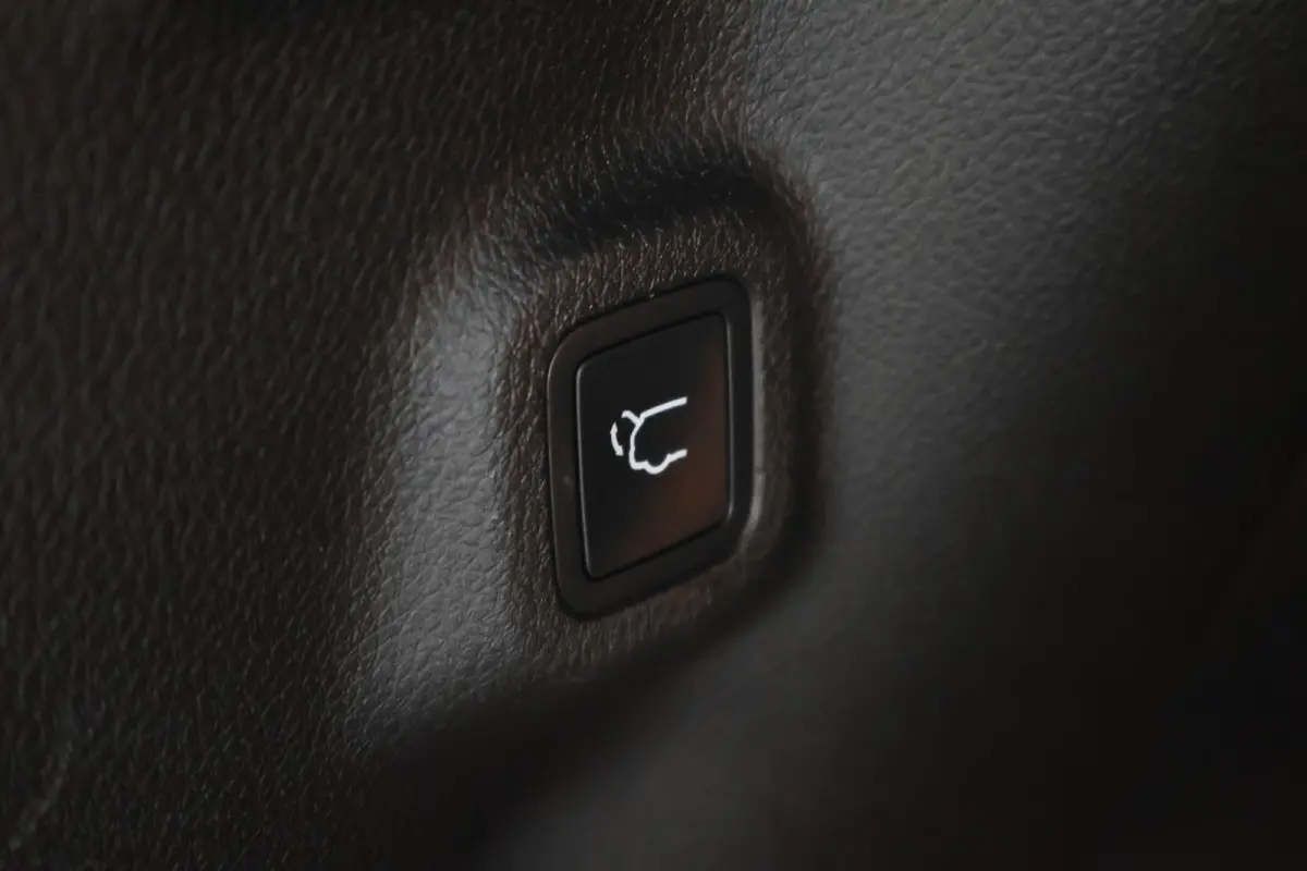 4xe 240 Plug-in Hybrid Trailhawk Panoramadak, Leder/Stof, ACC, Camera, Apple Carplay, Virtual Cockpit, 17''